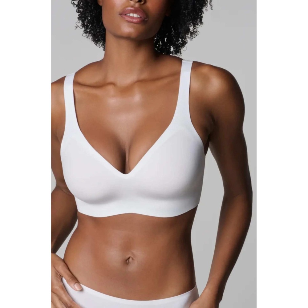 HUUG White Wireless Seamless Bra H250005 Medium NWT 01 Washable Dryable